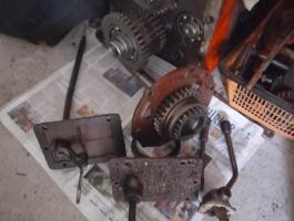 MTZ 80/82 gyári 33 km/h orosz sebességszorzó váltóhoz eladó