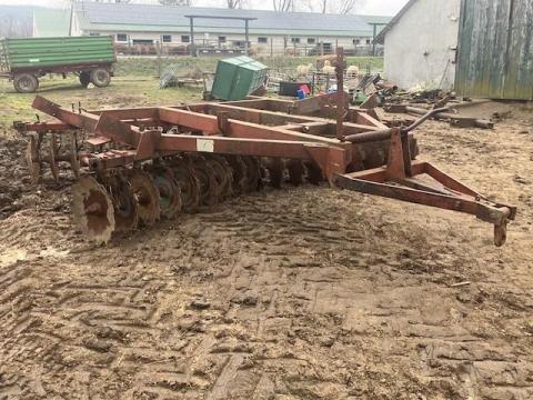 IH-10-490 - 6,3 könnyű tárcsa felújítva IH-10-490 - 6,3 könnyű tárcsa felújítva