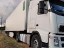 Eladó Volvo 440-es nyerges vontató és Krone hűtős pótkocsi