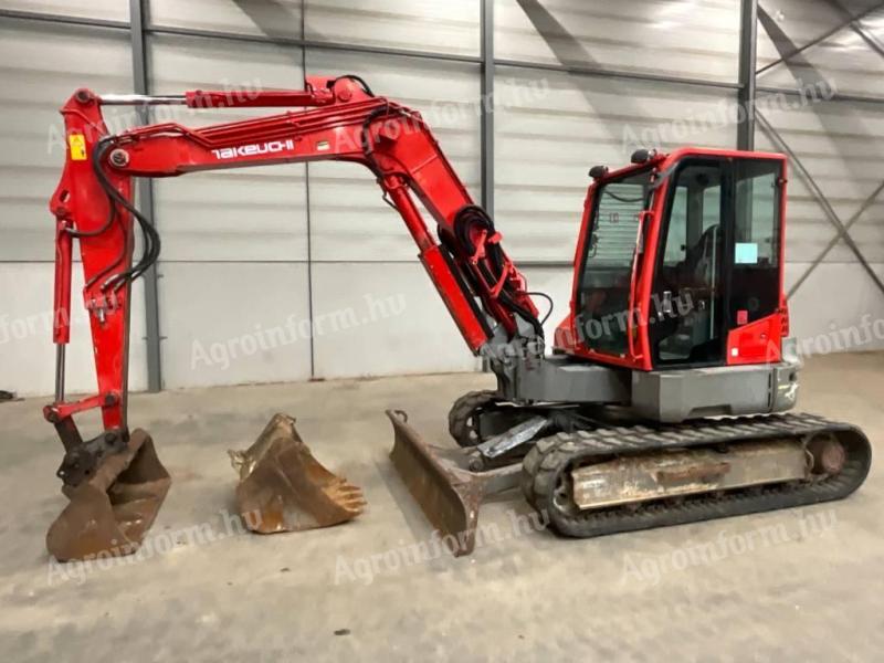 Takeuchi TB 280 FR / 2015 / 3.586 h üzemóra / Lízing 20%-tól