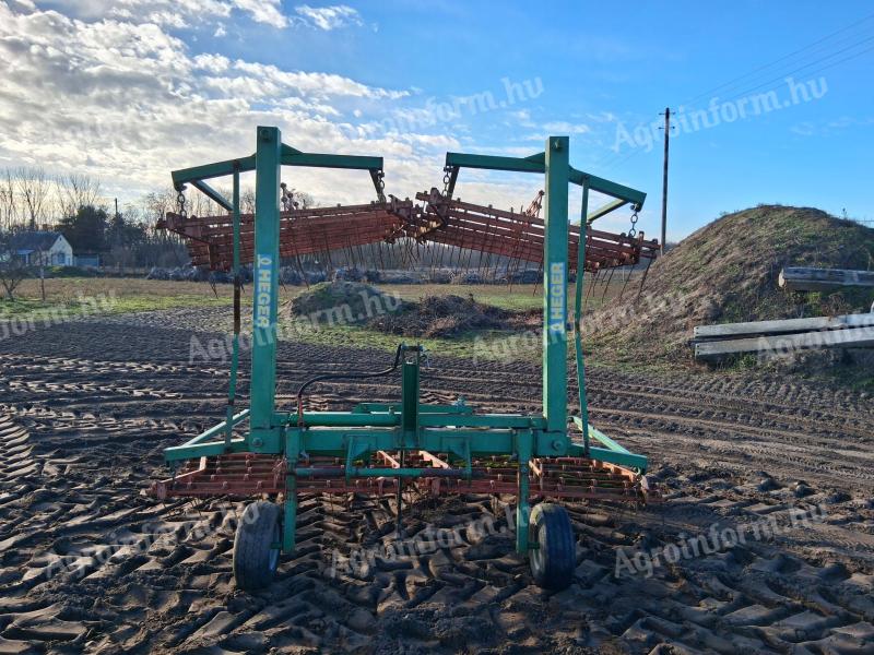 Heger 6 méteres gyomfésű hidraulikus nyitással és csukással