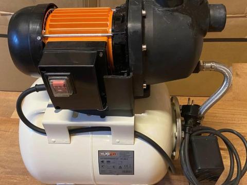 Házi vízmű 2800 l/h, hidrofor, kerti szivattyú, 19 l tartály, 600 W * WolperTech WT-HW 600 K * Házi vízmű 2800 l/h, hidrofor, kerti szivattyú, 19 l tartály, 600 W * WolperTech WT-HW 600 K *