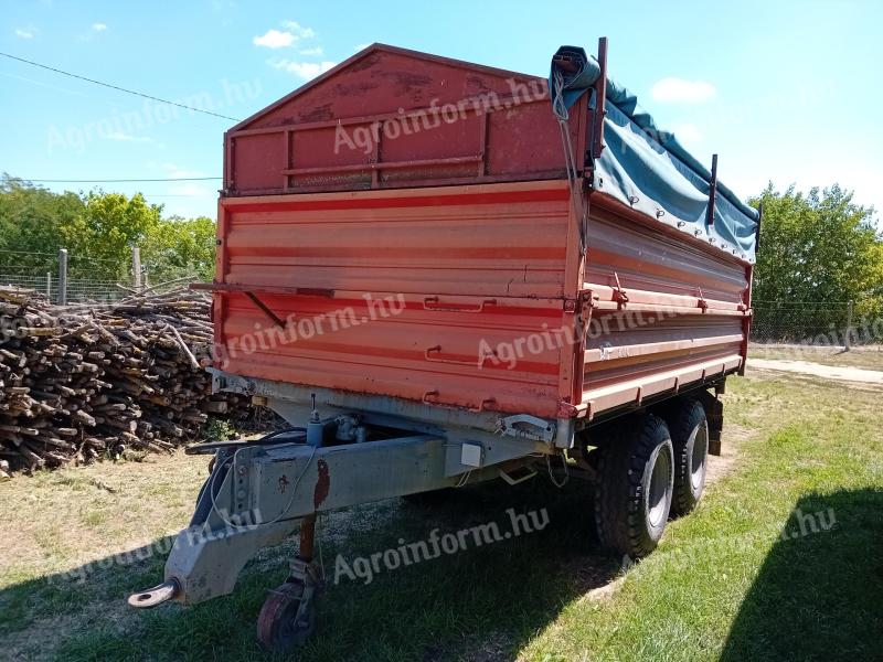 AP800 pótkocsi