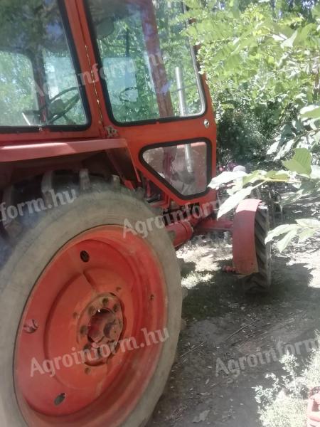 Eladó elcserélhető mtz 82 traktor