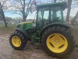 Kiváló állapotú John Deere 5100M (új abroncsokkal) eladó
