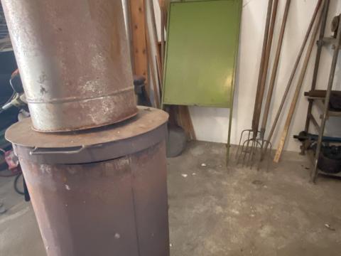 Fűrészporos kályha Fűrészporos kályha