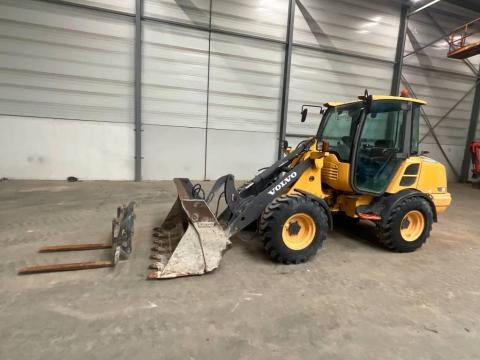 Volvo L 20 F / 2015 / 3.025 h üzemóra / Lízing 20%-tól Volvo L 20 F / 2015 / 3.025 h üzemóra / Lízing 20%-tól