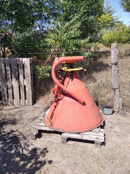 Eladó műtrágyaszóró