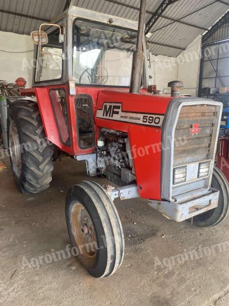Massey Ferguson 590