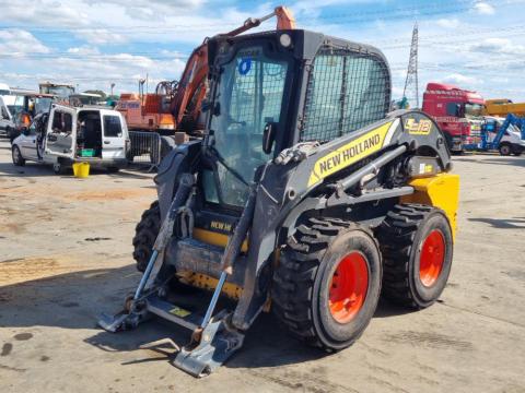 New Holland L218 minirakodó