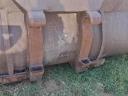Case 721 homlokrakodó