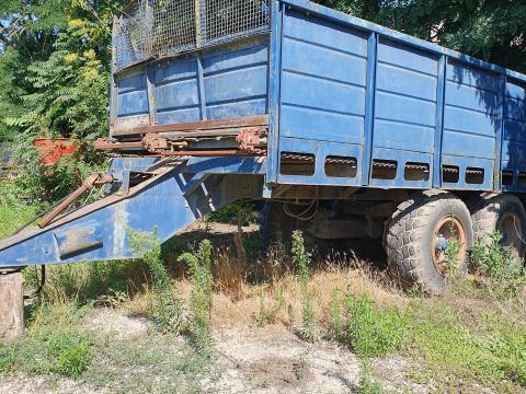 Eladó T88 szervestrágyaszóró mezőgazdasági gép Eladó T88 szervestrágyaszóró mezőgazdasági gép