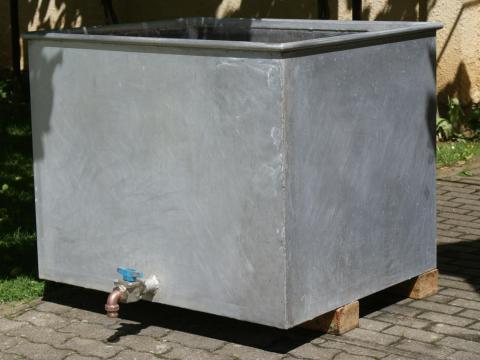 Víztartály eladó Víztartály eladó