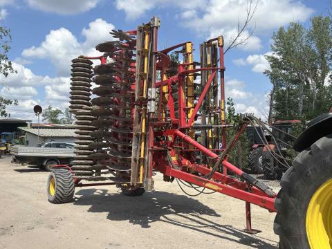 Vaderstad Carrier 625 Xl rövidtárcsa Tárcsa Vaderstad Carrier 625 Xl rövidtárcsa Tárcsa