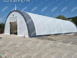 Félköríves ipari sátor 12,2 x 30 x 6,1 m