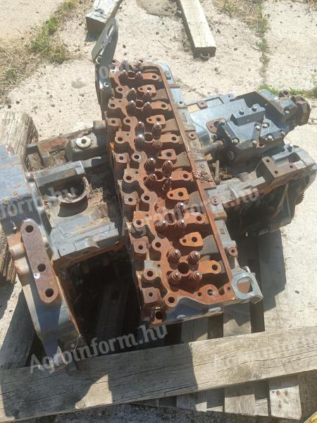 6.8 l John Deere motor