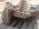 6.8 l John Deere motor