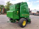 John Deere 864