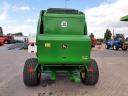 John Deere 864