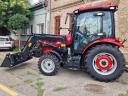 Hanwo 704 traktor rakodóval raktárról