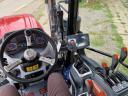 Hanwo 704 traktor rakodóval raktárról