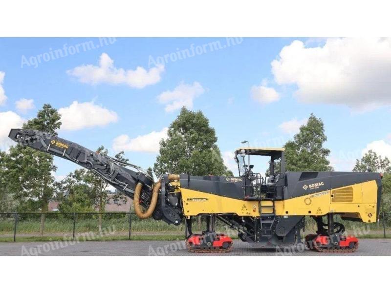 Bomag BM 2200 / 2016 / 663 üzemóra / Lízing 20%-tól