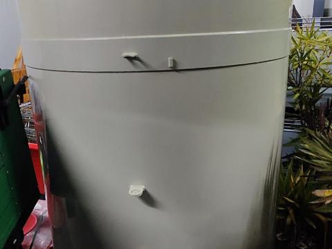 Úszófedeles Műanyag tartály – 1800 L (1 db) Úszófedeles Műanyag tartály – 1800 L (1 db)