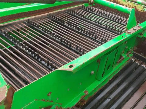 Burgonyakombájn Burgonya szedő Burgonyakombájn Burgonya szedő