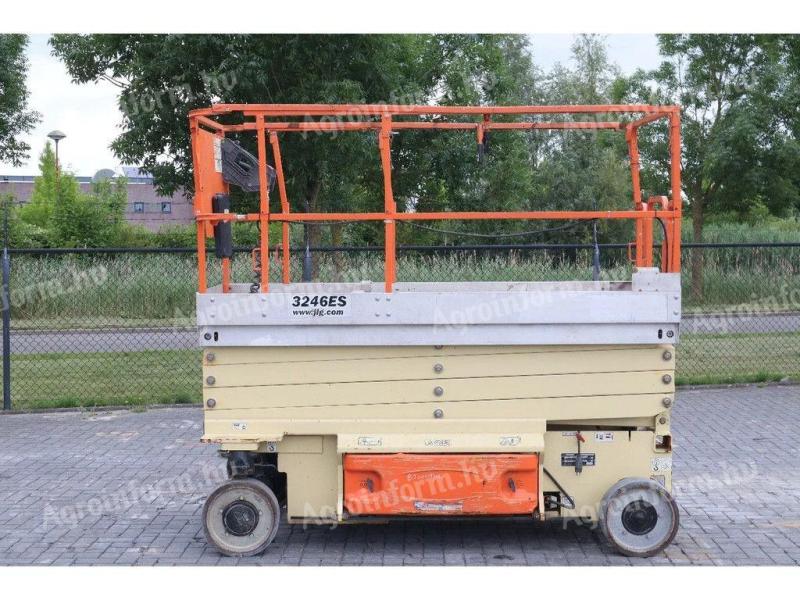 JLG 3246 ES | 12 m | 320 kg / 2014 / 270 üzemóra / Lízing 20%-tól