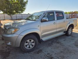 Toyota Hilux SR felszereltséggel eladó