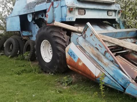 Szárzúzót kukorica asztal alá zúzót keresek vennék Szárzúzót kukorica asztal alá zúzót keresek vennék