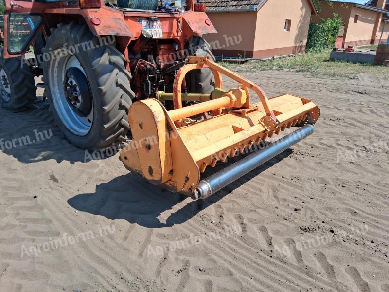 Hammerschmied FU 225 típusú, 225 cm széles mulcsozó zúzó