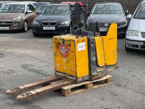 Jungheinrich ERE 20 ipari raklapemelő hibásan, rossz akkumulátorral, töltő nélkül, olcsón eladó Jungheinrich ERE 20 ipari raklapemelő hibásan, rossz akkumulátorral, töltő nélkül, olcsón eladó