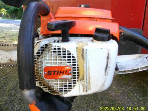 STIHL 041AV benzines láncfűrész, jó kompresszióval, de gyújtáshibásan STIHL 041AV benzines láncfűrész, jó kompresszióval, de gyújtáshibásan