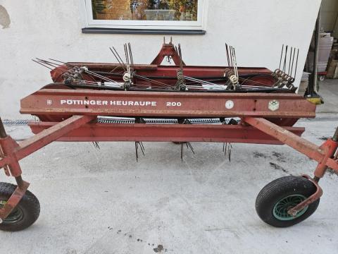 Pöttinger 200 hevederes rendkezelő Pöttinger 200 hevederes rendkezelő