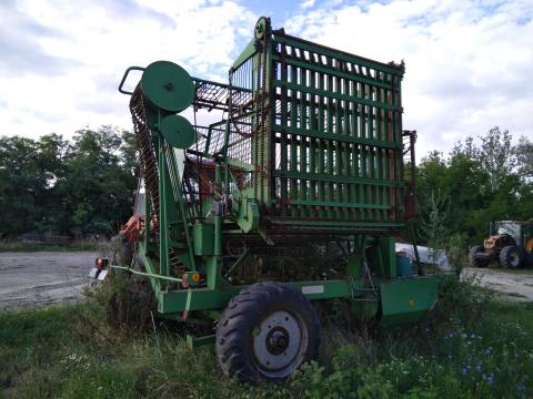 Cukorrépa, cékla, zeller kombájn Cukorrépa, cékla, zeller kombájn