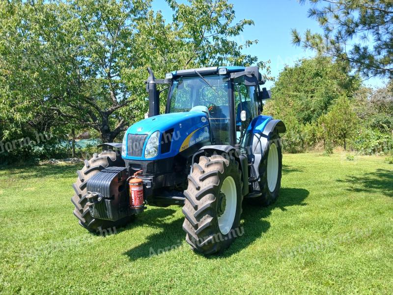 New Holland T6030