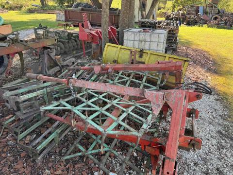 Eladó 4 m-es Sokoró kombinátor Eladó 4 m-es Sokoró kombinátor