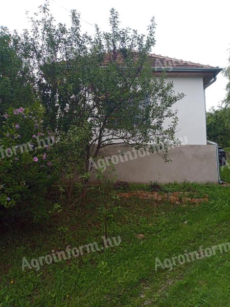 Az Aggteleki Nemzeti Parkban, Tornakápolnán ház eladó 8320 m² területen