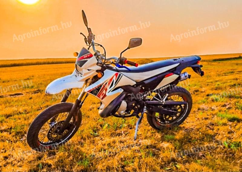 Yamaha dt 50X supermoto