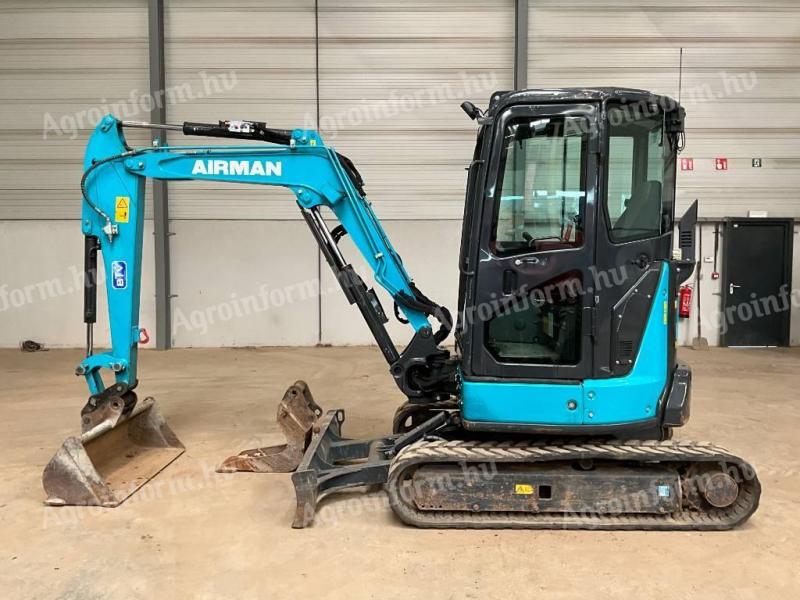 Airman AX 33 U-7 / 2022 / 1 636 üzemóra / Lízing 20%-tól