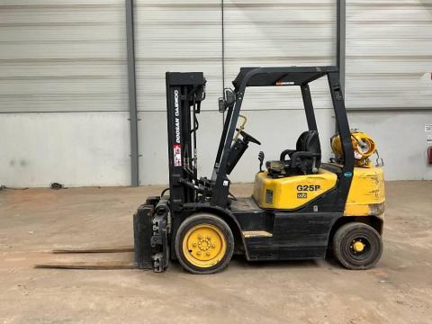 Doosan G 25 P-3 / 2005 / 9 668 üzemóra / Lízing 20%-tól Doosan G 25 P-3 / 2005 / 9 668 üzemóra / Lízing 20%-tól