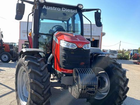 Massey Ferguson 5711M Massey Ferguson 5711M