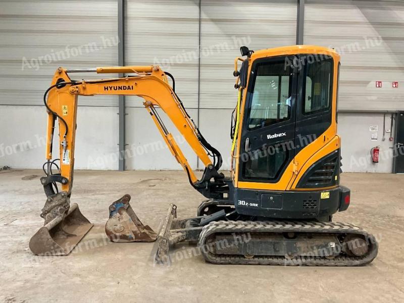 Hyundai 30 Z-9 AK / 2021 / 2 456 üzemóra / Lízing 20%-tól