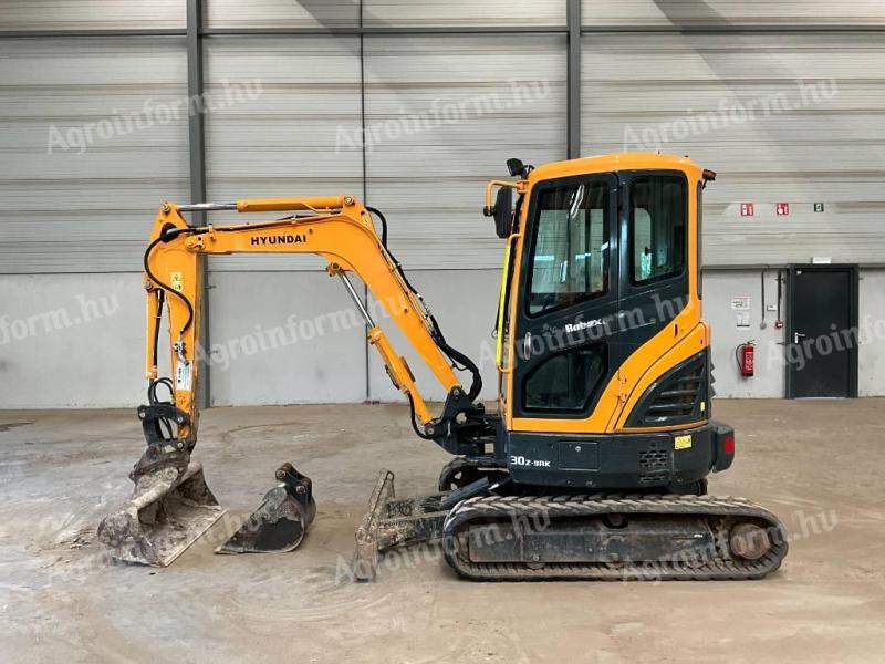 Hyundai R30 Z-9AK / 2021 / 2 148 üzemóra / Lízing 20%-tól