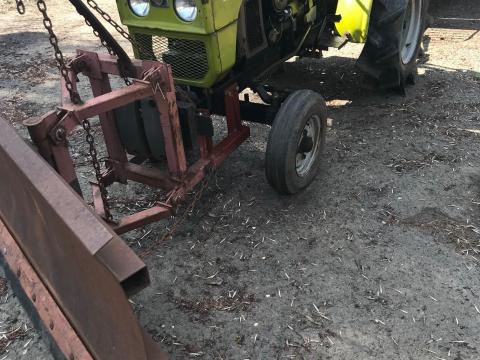 Kistraktor stabil, nehéz hótoló eladó Kistraktor stabil, nehéz hótoló eladó