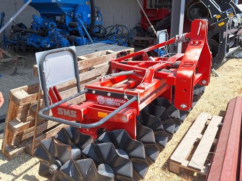 SMS Teran F 300 dupla hullámos tárcsás front aprító henger SMS Teran F 300 dupla hullámos tárcsás front aprító henger