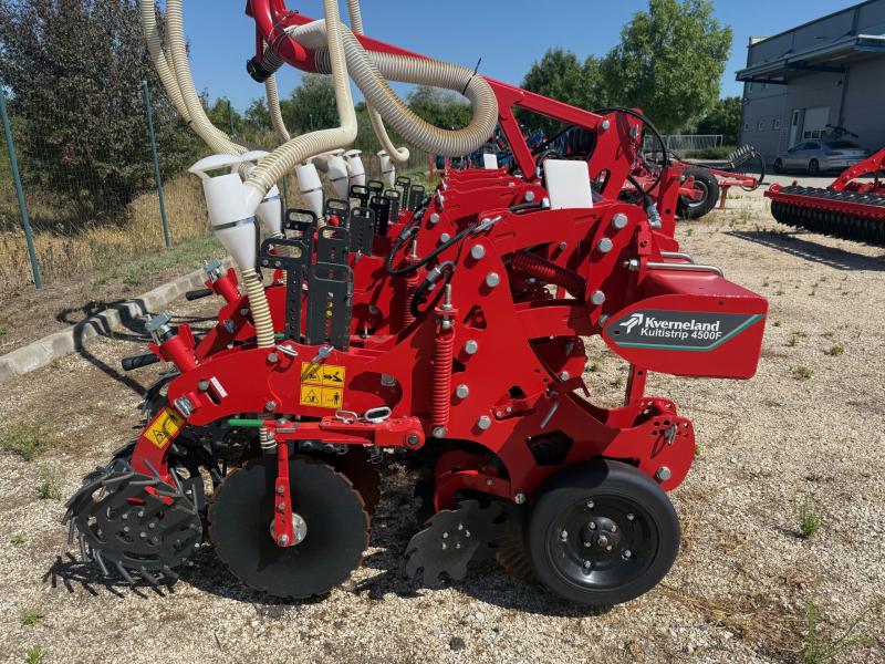 Kverneland Kultistrip 4500F 6 soros sávművelő (DEMO gép)