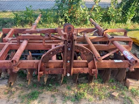 Oldalazó tárcsa (ásóborona) eladó Oldalazó tárcsa (ásóborona) eladó