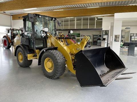 Caterpillar CAT 906-14A derékcsuklós rakodó - ÚJ